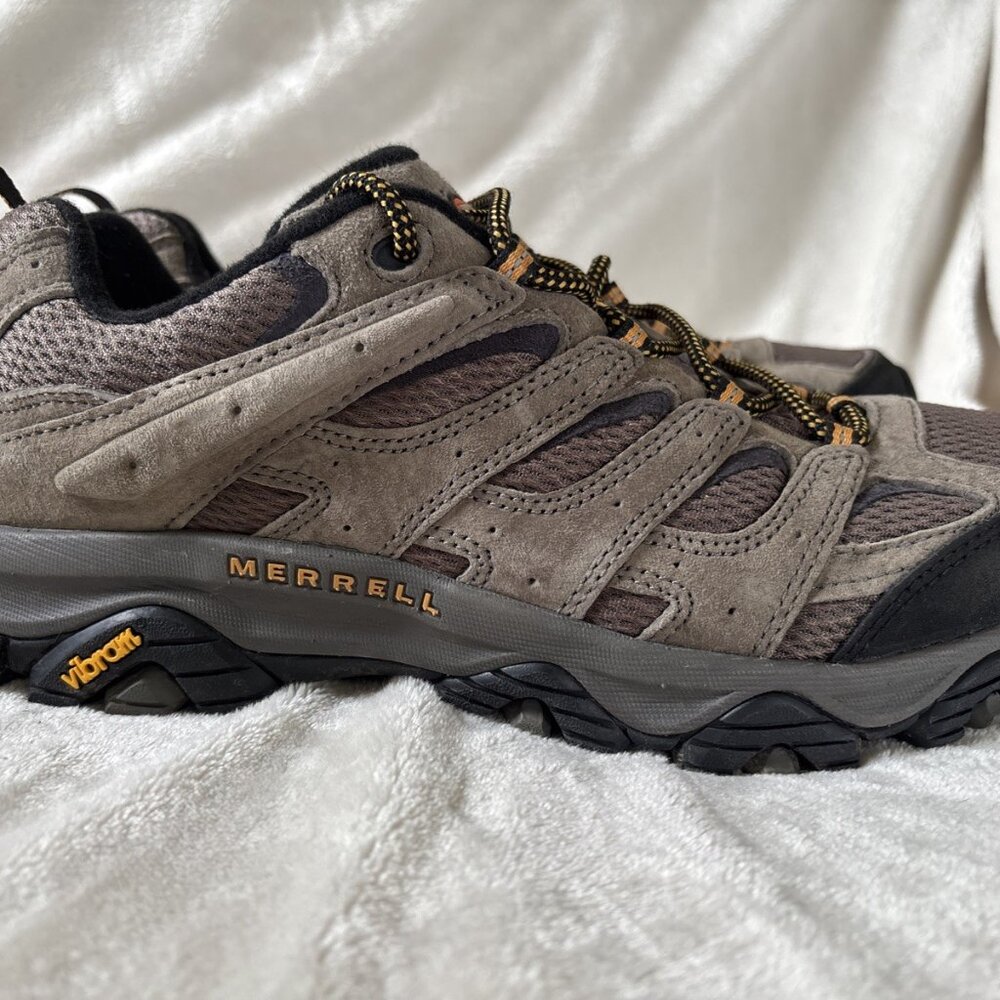 Used Once Men’s Merrell Moab 3 Hiking Shoe - Walnut Sz IS 10.5